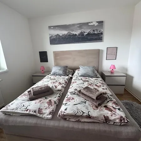 Tatry In The Center Of With View Appartamento Poprad