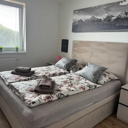 Apartmán Tatry In The Center Of With View Poprad